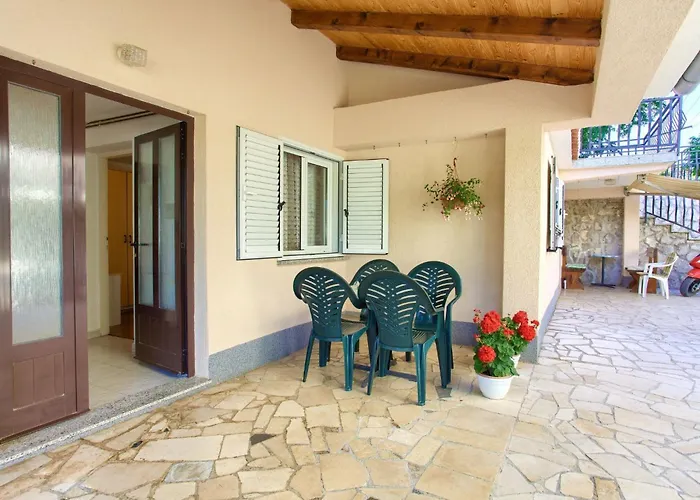 Ivy By Interhome Apartment